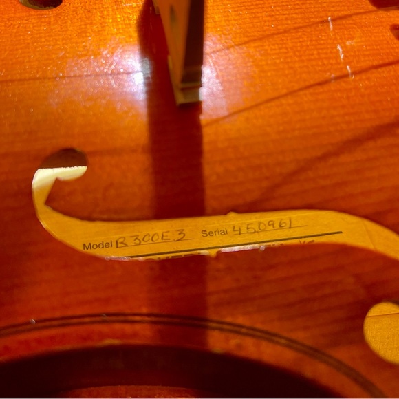 Scherl & Roth R300E3 3/4 Violin. - Picture 10 of 11